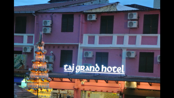 25_grand_hotel